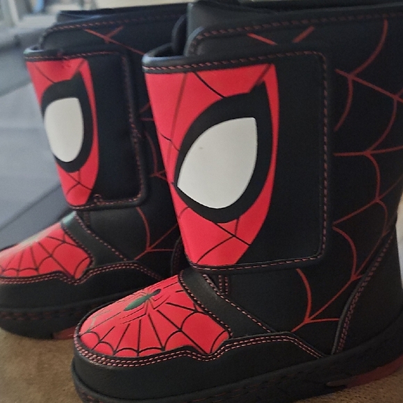 MARVEL SPIDER-MAN Spiderman Winter Boots Kids/Toddler Lights Up  In Red/… - Picture 1 of 7